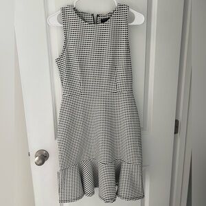 Banana republic printed dress with ruffles